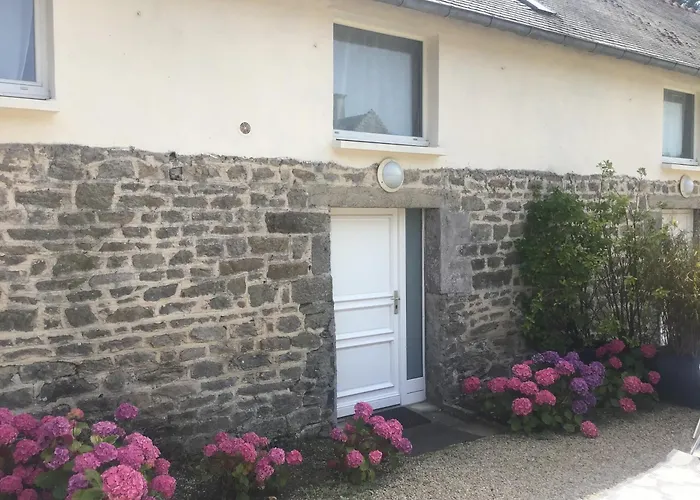 Maison Cosy Avec Exterieur Et Piscine Partagee