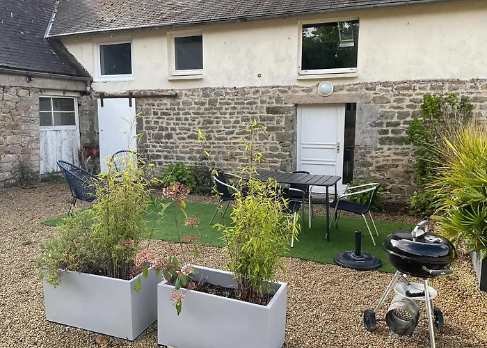 Maison Cosy Avec Exterieur Et Piscine Partagee